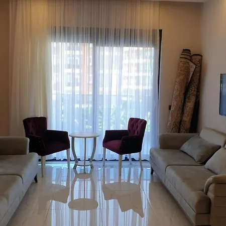 Oba Emerald Rivirside אלאניה